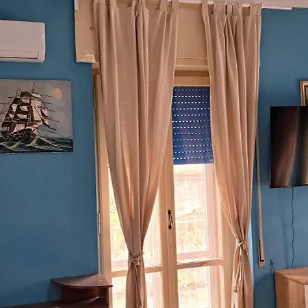 Kwatera prywatna An A L With Shared Bathroom